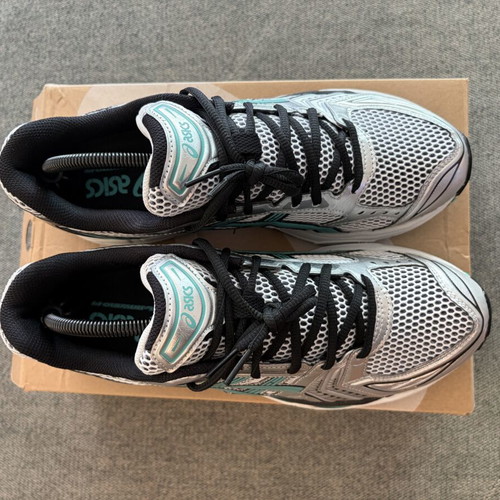 Asics Gel-Kayano 14 Tiffany running shoes size 44.5