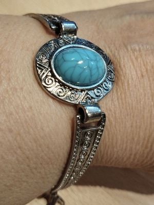 Bohemia bracelet with turquoise stone, like new