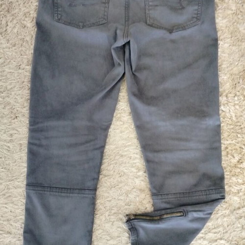 American Eagle pants like new, size US 8, black and gray