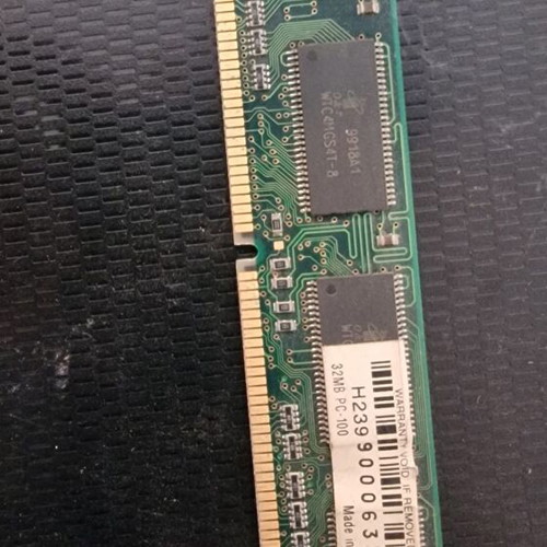 Vintage RAM 32MB SDRAM PC100 used for Retro PC