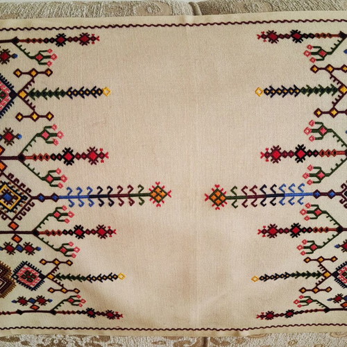 Handmade traditional Cretan beige table runner 44x107 cm