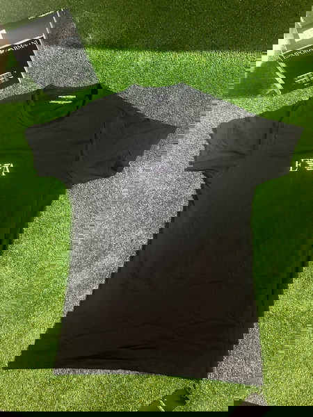  EA7 emporio armani tshirt (large)