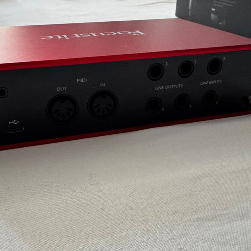Focusrite Scarlett 4i4 Gen 3 audio interface new