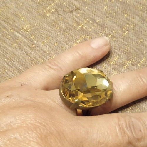 Ring with Swarovski stone adjustable new