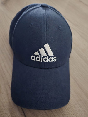 Adidas Jockey Hat like new, blue