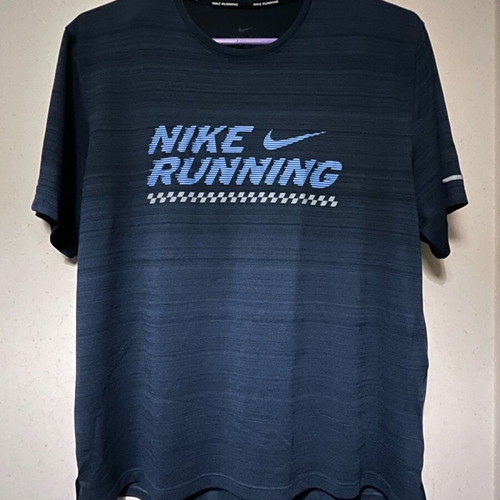 Nike running tshirt like new, blue, size M
