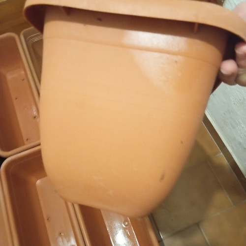 Plastic flowerpots like new, set of 8, 58x20x18 cm