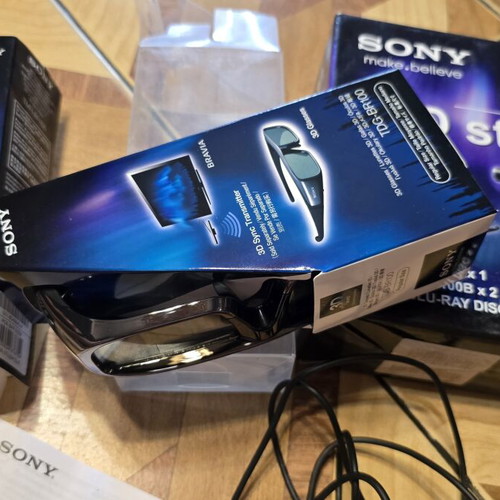 Sony BRAVIA 3D Starter Pack used with Transmitter TMR-BR100 and 2 Glasses TDG-BR100B