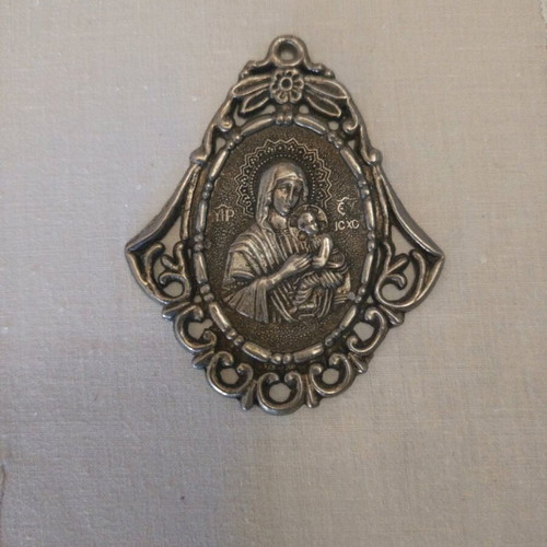 Pendant with Virgin Mary used, 4.5cm