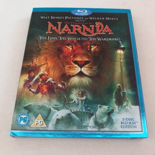 The Chronicles of Narnia The Lion The Witch and The Wardrobe Blu-Ray used