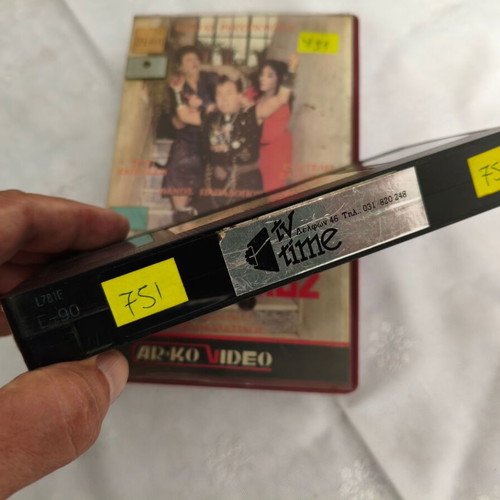 Vintage VHS O Anarchikos Greek Comedy 1987 used