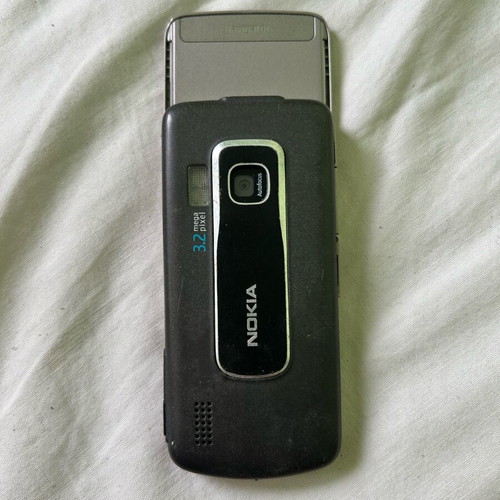 Nokia 6210 Navigator phone used, no battery, locked to operator