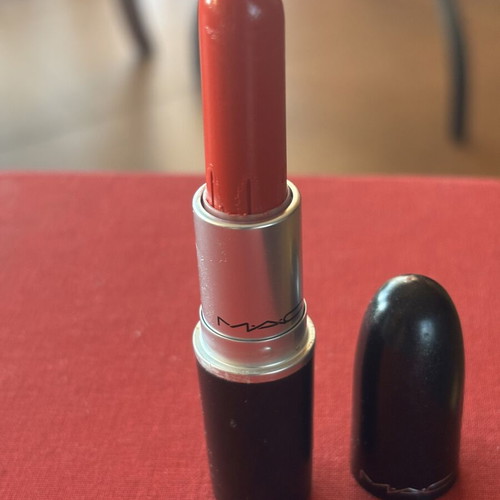 Mac 702 Dangerous Retro Matte lipstick coral red, like new