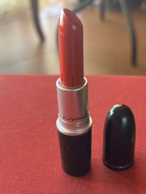 Mac 702 Dangerous Retro Matte lipstick coral red, like new