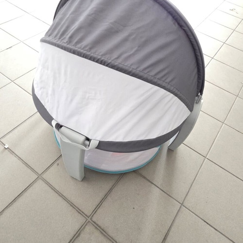 Fisher Price On-The-Go Baby Dome playpen like new with mattress gray 79.5x13.5cm