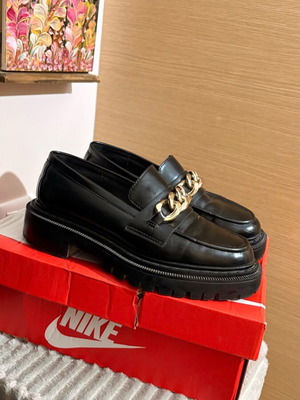 Loafers black H&M like new, size 39