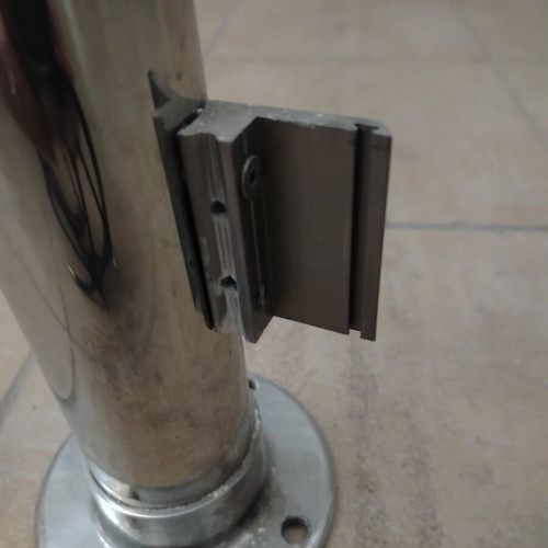 Inox stanchion height 1.70m like new for glass partitions