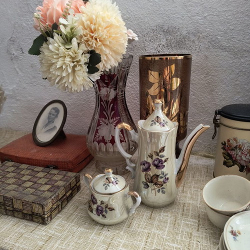 Collectibles used from pawnshop clearance