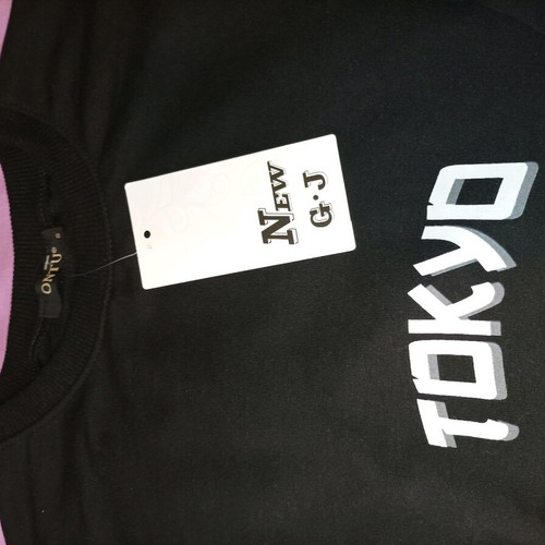 Sweatshirt new, black, size small with long sleeves