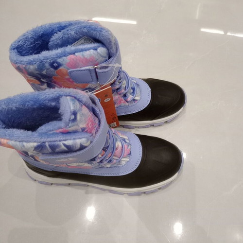 Snow boots girls size 35 new with tags