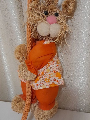 Πασχαλινός λαγός μεταχειρισμένος, μέγεθος 36 cm με σχοινί 66 cm