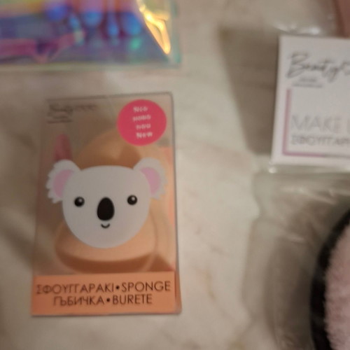Makeup tools new, unused in packaging