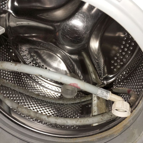 United washing machine 5 kg used in good condition