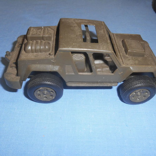 New Ray military vehicles used, set with tank, jeep and airplane