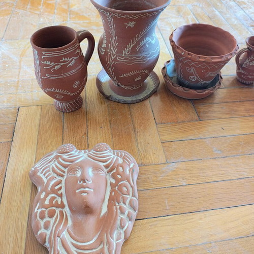 Various decorative items used, set
