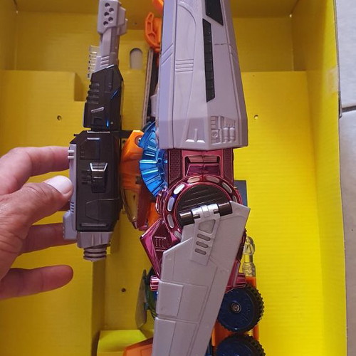 Transformers Beast Wars Transmetals 2 Optimal Optimus figure used with weapon and missiles