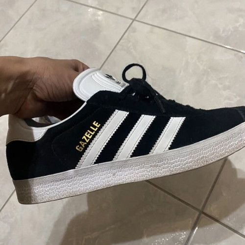 adidas gazelle silver green womens GUCCI X ADIDAS GAZELLE WHITE SUEDE & LEATHER TRAINERS SIZE 5/38  Whispers  Dress Agency