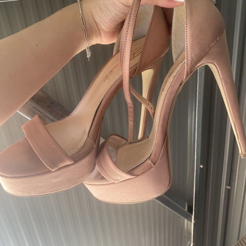 Sante satin pink nude stilettos like new, size 39, 13 cm heel
