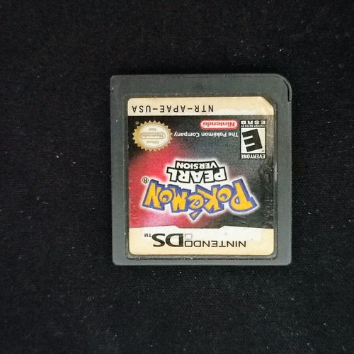 Pokemon Pearl game cartridge like new with shiny Pokemon and items