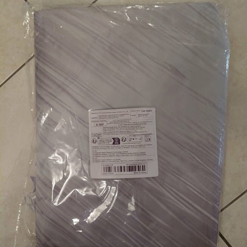 Car Windshield Sunshade 140cm x 76cm new, UV protection