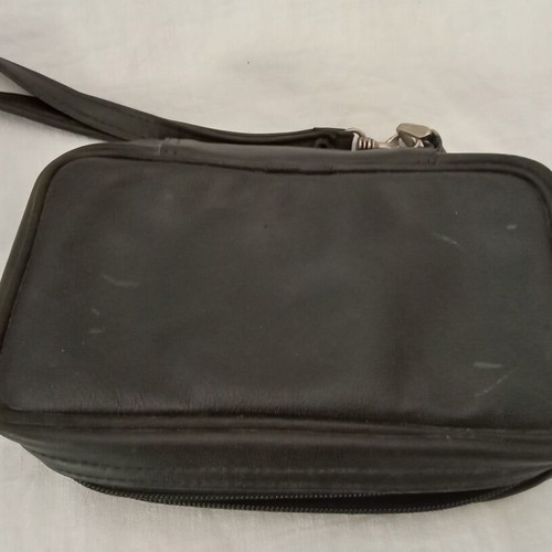 Leather pipe bag used for 4 pipes and accessories