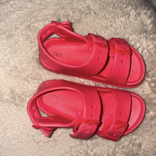 Zara baby soft sandals new, coral size 22 EU
