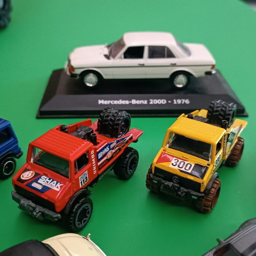 Mercedes toy cars used, pack