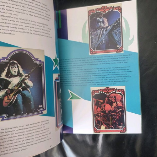 KISS The Hottest Band In The Land Box Set like new