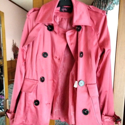 Anna Moda Piu fuchsia trench coat, size Small