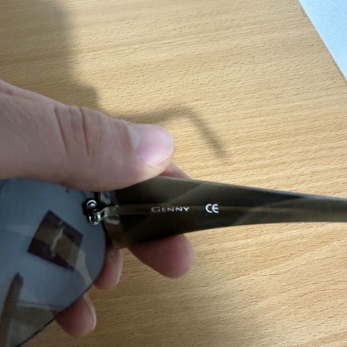 Genny sunglasses used in good condition