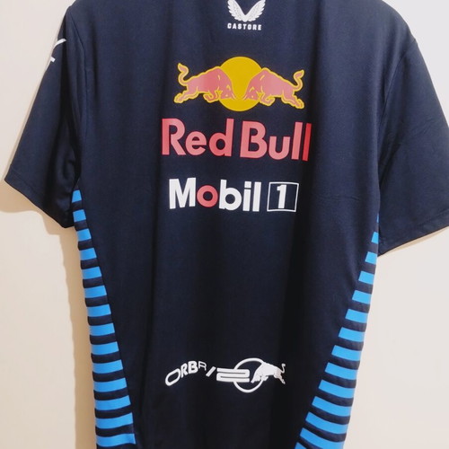 Red Bull Honda T-shirt like new, medium
