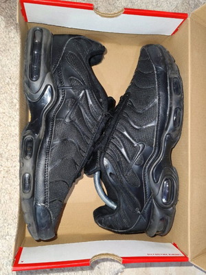 Nike TN μεταχειρισμένα, μέγεθος 46, μαύρα