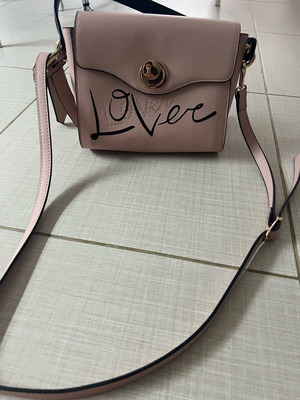 Lovely Italian shoulder bag new, soft pink and black