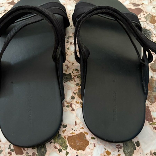 Zara men's sandals black like new, size 43
