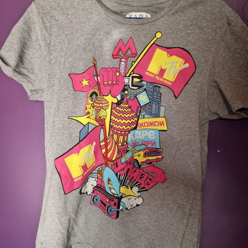 Zara MTV graphic t-shirt medium, like new, grey and pink