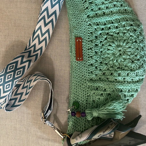 Handmade knitted crossbody bag in mint shade made to order