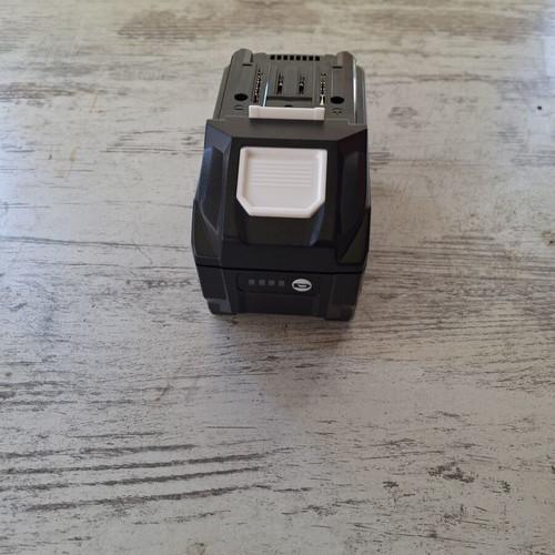 Makita XGT 40V Router with 40V Battery Kit Gift New