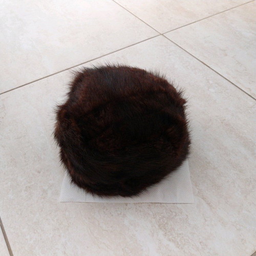 Fur hat natural hair Small like new, brown