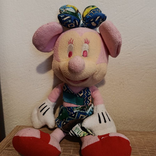 Vintage Minnie Mouse plush doll Disney used, Hawaiian style