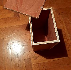 Ξύλινο κουτί για αεροπορική μεταφορά ελαιόλαδου